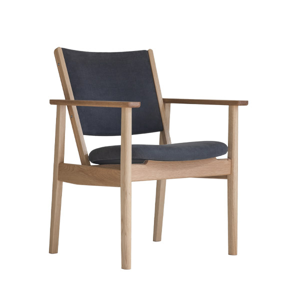 CHAIR - 北の住まい設計社